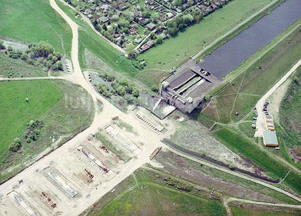 Hohenwarthe von oben - Bau der Kanalbrücke zwischen dem Schiffshebewerk Rothensee und der Doppelsparschleuse Hohenwarthe am Wasserstraßenkreuz Magdeburg