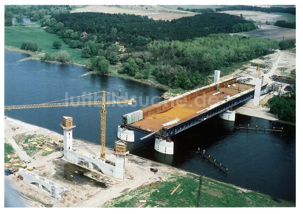 Hohenwarthe von oben - Bau der Kanalbrücke zwischen dem Schiffshebewerk Rothensee und der Doppelsparschleuse Hohenwarthe am Wasserstraßenkreuz Magdeburg