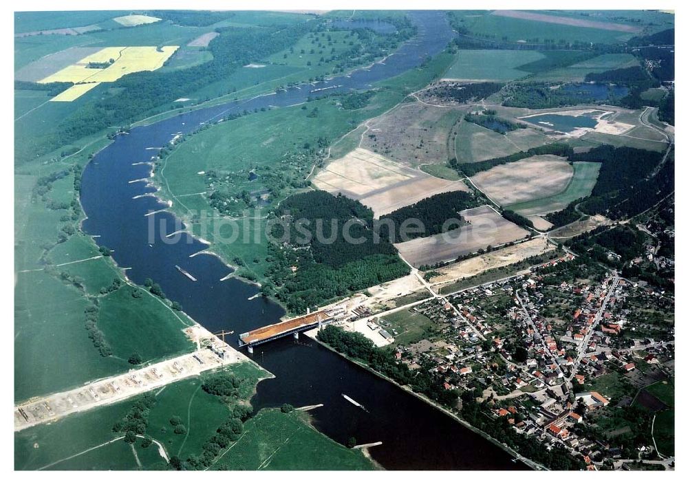 Luftbild Hohenwarthe - Bau der Kanalbrücke zwischen dem Schiffshebewerk Rothensee und der Doppelsparschleuse Hohenwarthe am Wasserstraßenkreuz Magdeburg