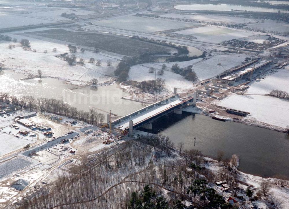 Hohenwarthe von oben - Bau der Kanalbrücke zwischen dem Schiffshebewerk Rothensee und der Doppelsparschleuse Hohenwarthe am Wasserstraßenkreuz Magdeburg