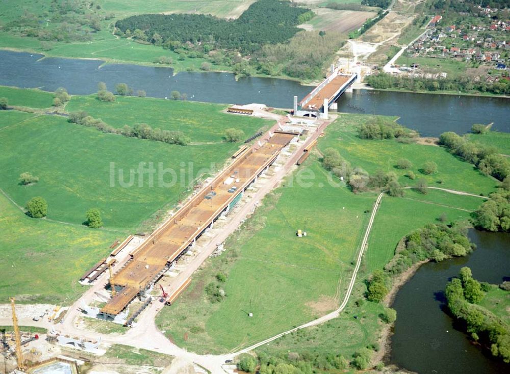 Hohenwarthe von oben - Bau der Kanalbrücke zwischen dem Schiffshebewerk Rothensee und der Doppelsparschleuse Hohenwarthe am Wasserstraßenkreuz Magdeburg