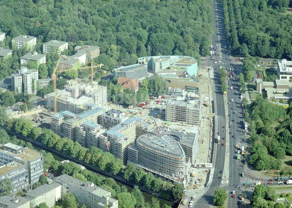 Berlin - Tiergarten von oben - Bau des Klingelhöferdreiecks am Berliner Tiergarten.