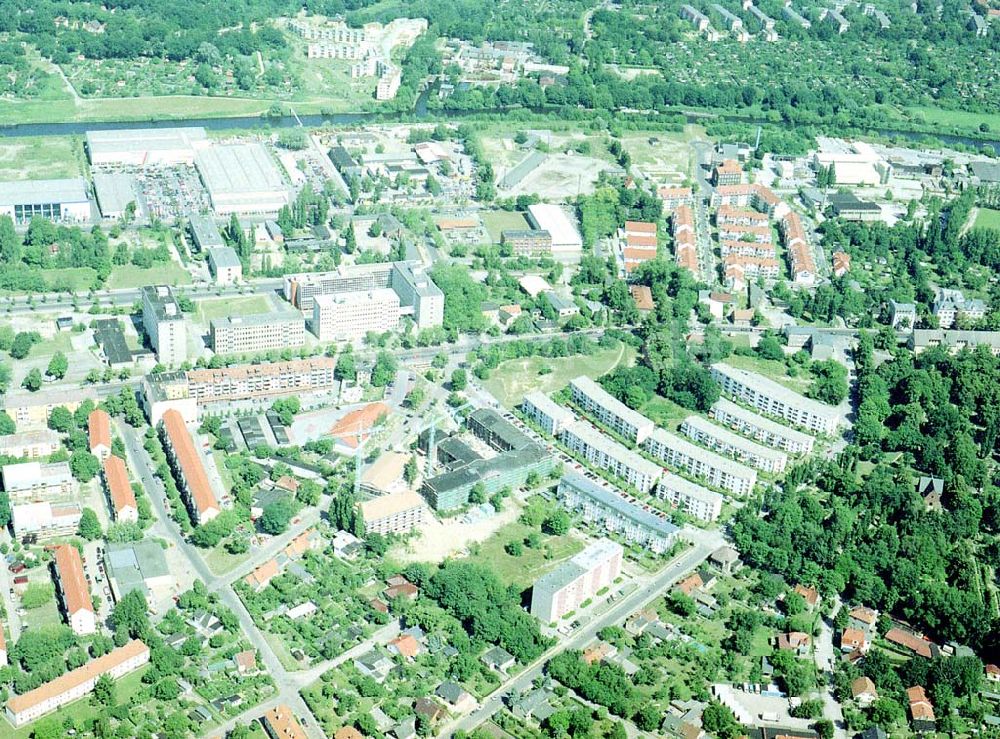 Luftbild Teltow - Brandenburg - Bau der Lavendel-Residenz der SERVICUR Seniorenresidenzen GmbH an der Weser- Ecke Elbestraße in Teltow / Brandenburg