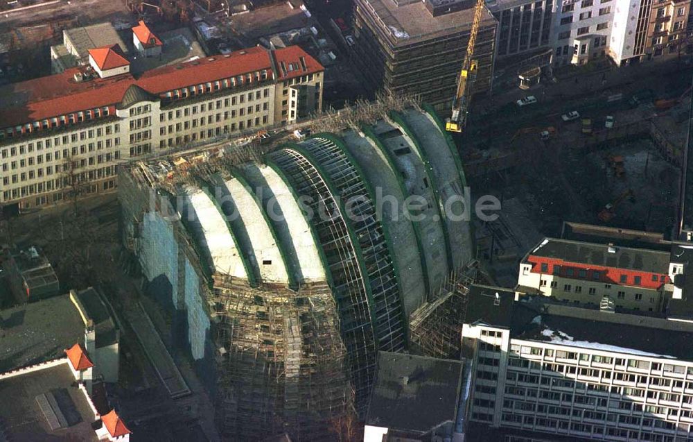 Berlin von oben - Bau des Ludwig-Erhard-Hauses am Bahnhof Zoo in Charlottenburg