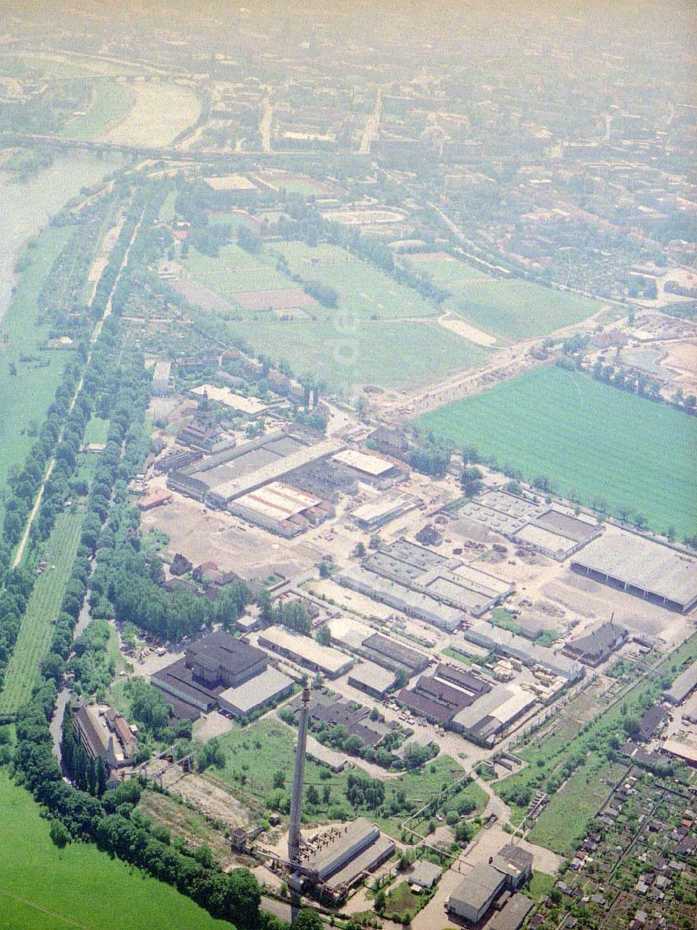 Dresden / Sachs. aus der Vogelperspektive: Bau der Neue Messe - ein Projekt der HVB-Immobilien AG auf dem Ostragehege (Gelände des Alten Schlachthofes) in Dresden