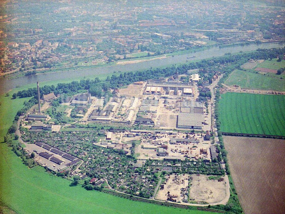 Dresden / Sachs. aus der Vogelperspektive: Bau der Neue Messe - ein Projekt der HVB-Immobilien AG auf dem Ostragehege (Gelände des Alten Schlachthofes) in Dresden