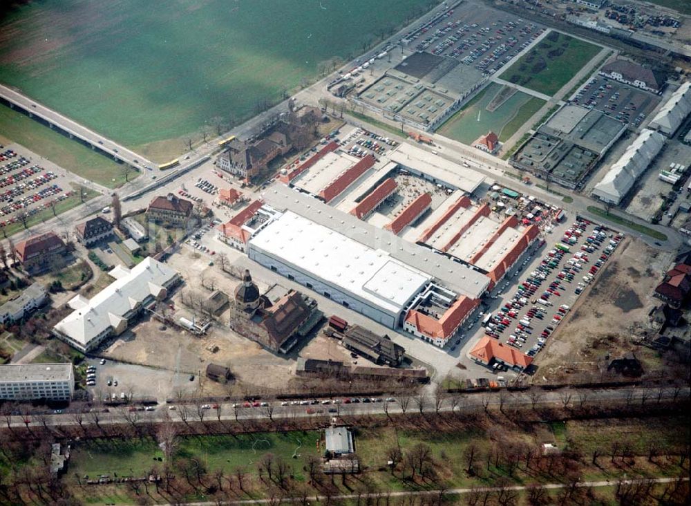 Dresden aus der Vogelperspektive: Bau der Neue Messe - ein Projekt der HVB-Immobilien AG auf dem Ostragehege (Gelände des Alten Schlachthofes) in Dresden