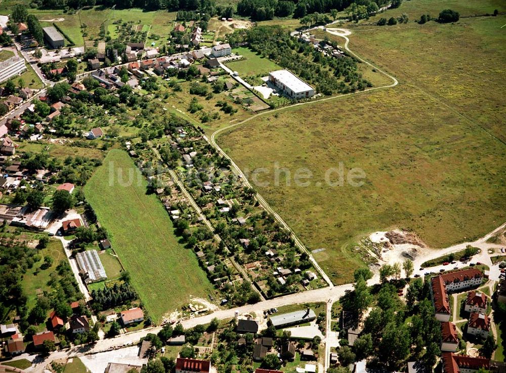 Großbeeren / BRB aus der Vogelperspektive: Bau- und Planungsgelände der MÜBAU an der Genshagener Straße in Großbeeren / Brandenburg.