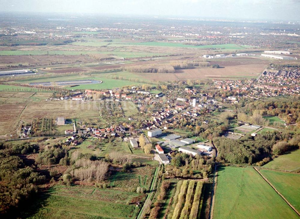 Großbeeren / BRB aus der Vogelperspektive: Bau- und Planungsgelände der MÜBAU an der Genshagener Straße in Großbeeren / Brandenburg.