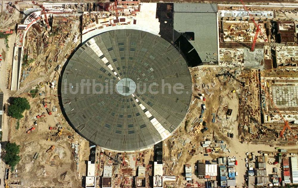 Berlin von oben - Bau Radsporthalle Landsberger Allee