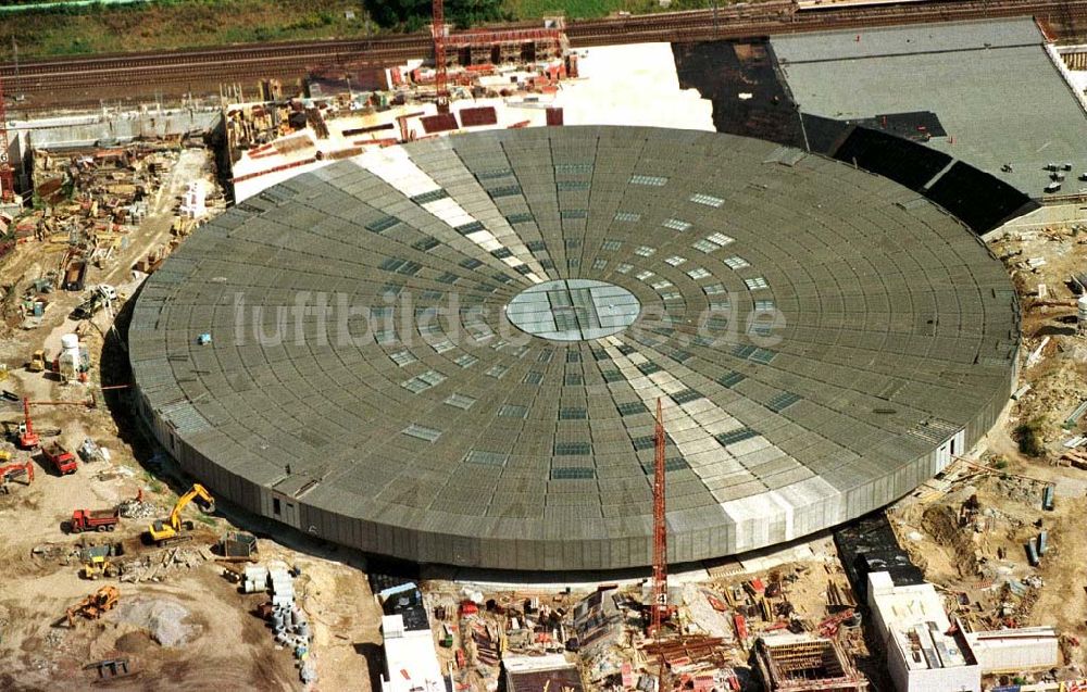 Berlin von oben - Bau Radsporthalle Landsberger Allee