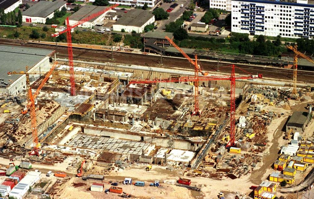 Berlin aus der Vogelperspektive: Bau Radsporthalle Landsberger Allee