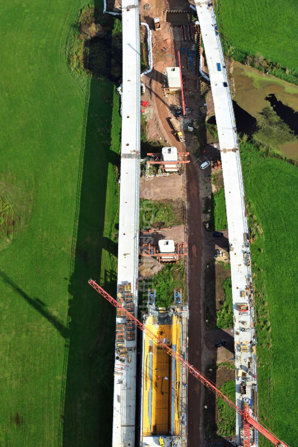 Rattmannsdorf aus der Vogelperspektive: Bau der Saale-Elster-Talbrücke