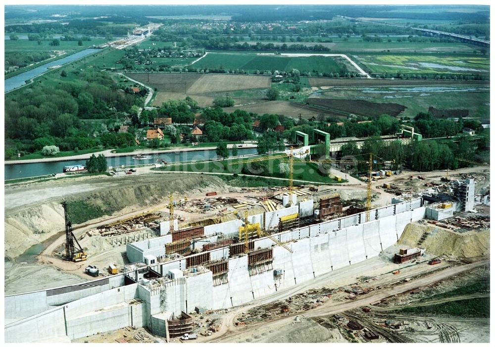 Luftaufnahme Rothensee - Bau der Schleuse Rothensee am Schiffshebewerk Rothensee am Wasserstraßenkreuz Magdeburg.