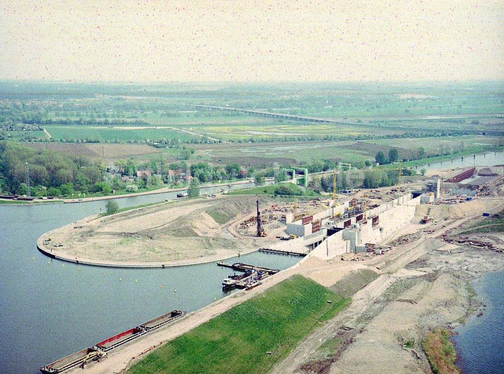 Rothensee von oben - Bau der Schleuse Rothensee am Schiffshebewerk Rothensee am Wasserstraßenkreuz Magdeburg.