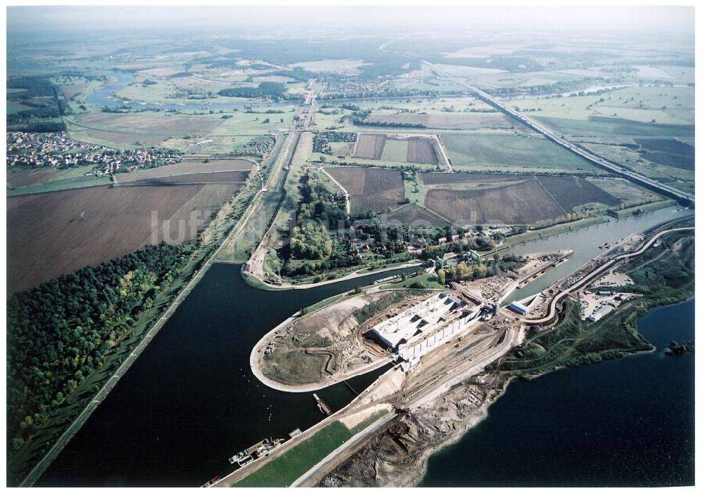 Rothensee von oben - Bau der Schleuse Rothensee am Schiffshebewerk Rothensee am Wasserstraßenkreuz Magdeburg.