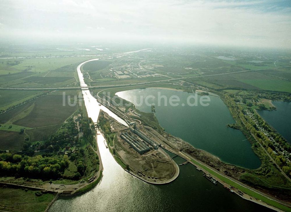 Luftaufnahme Rothensee - Bau der Schleuse Rothensee am Schiffshebewerk Rothensee am Wasserstraßenkreuz Magdeburg.