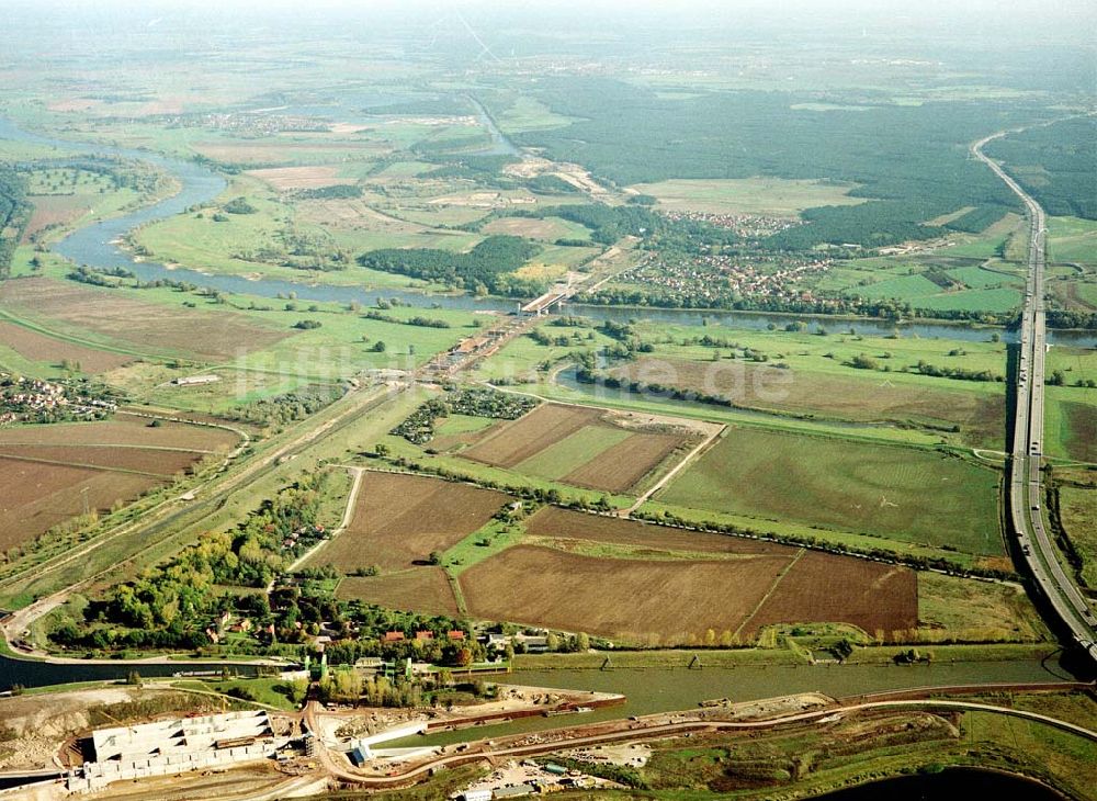 Luftbild Rothensee - Bau der Schleuse Rothensee am Schiffshebewerk Rothensee am Wasserstraßenkreuz Magdeburg.