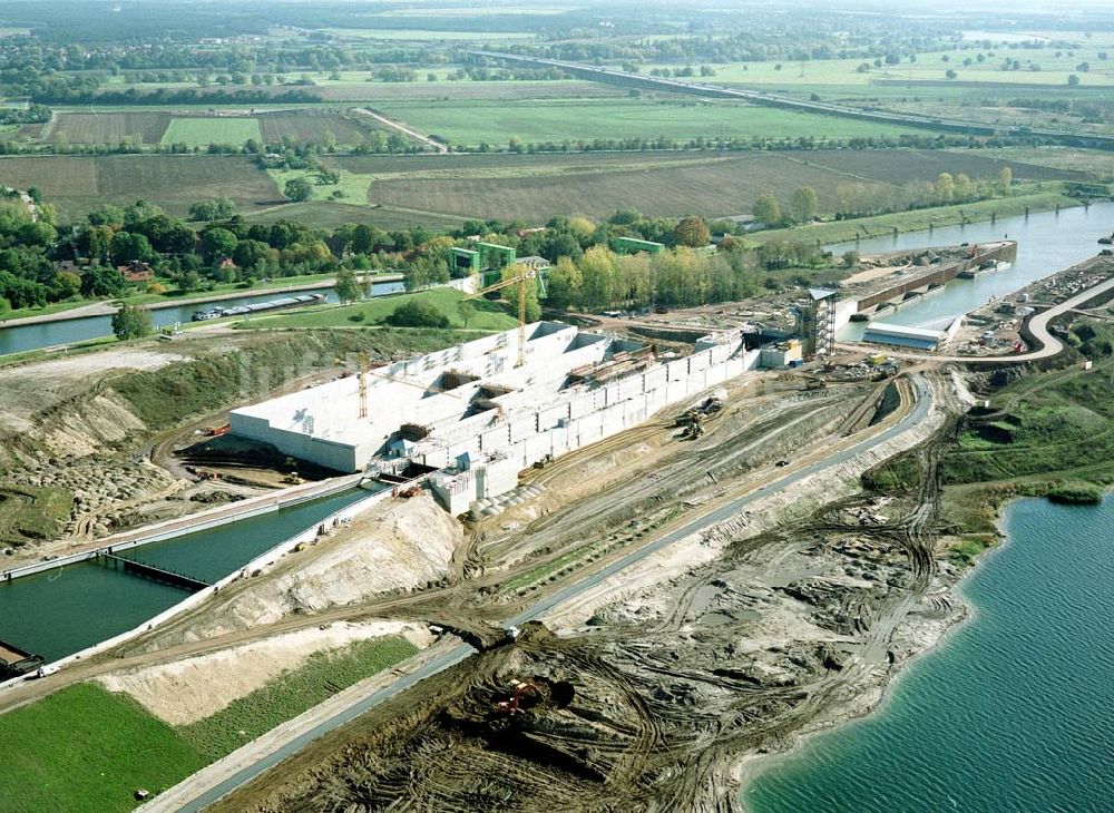 Luftbild Rothensee - Bau der Schleuse Rothensee am Schiffshebewerk Rothensee am Wasserstraßenkreuz Magdeburg.