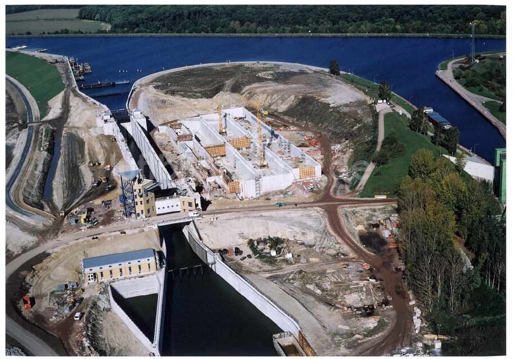 Luftbild Rothensee - Bau der Schleuse Rothensee am Schiffshebewerk Rothensee am Wasserstraßenkreuz Magdeburg.