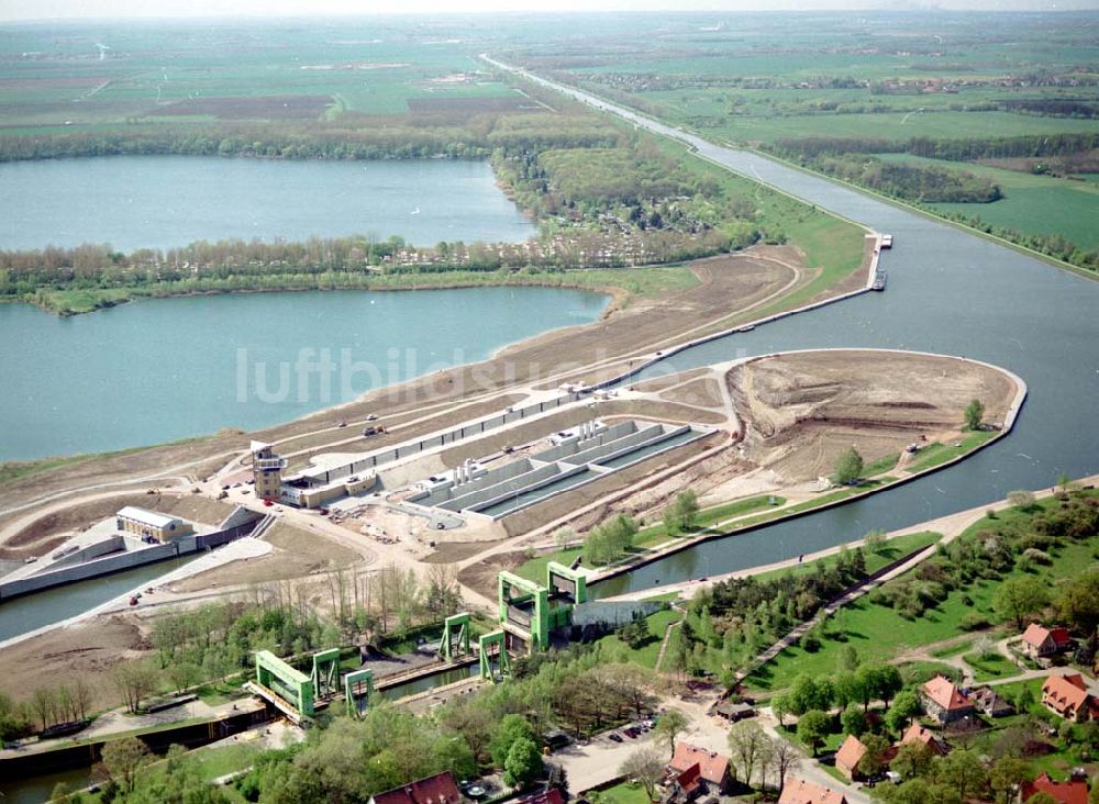 Rothensee von oben - Bau der Schleuse Rothensee am Schiffshebewerk Rotrhensee am Wasserstraßenkreuz Magdeburg.