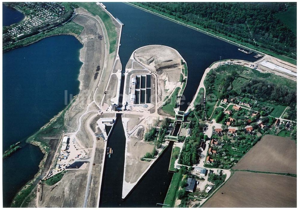 Rothensee aus der Vogelperspektive: Bau der Schleuse Rothensee am Schiffshebewerk Rotrhensee am Wasserstraßenkreuz Magdeburg.