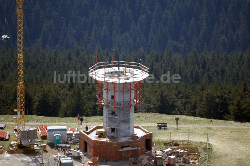 GEHLBERG aus der Vogelperspektive: Bau des Schneekopf- Turmes bei Gehlberg in Thüringen