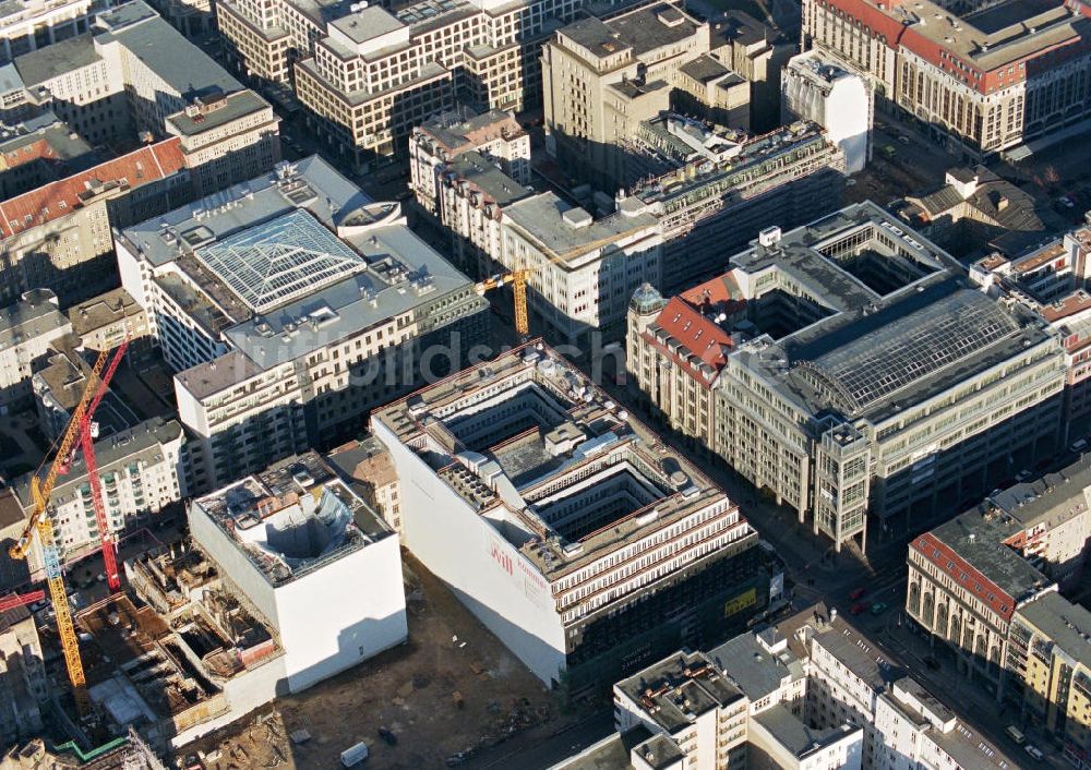 Luftbild Berlin - Bau des Siemens-Centers in der Friedrichstraße / Leipziger Straße in Berlin-Mitte.