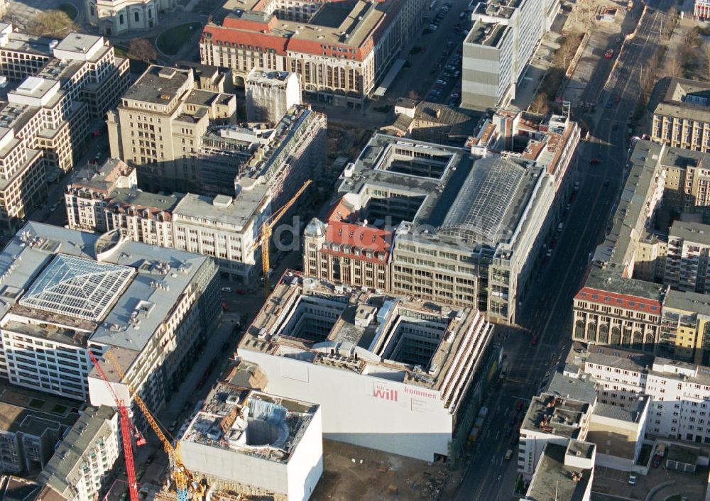 Luftaufnahme Berlin - Bau des Siemens-Centers in der Friedrichstraße / Leipziger Straße in Berlin-Mitte.