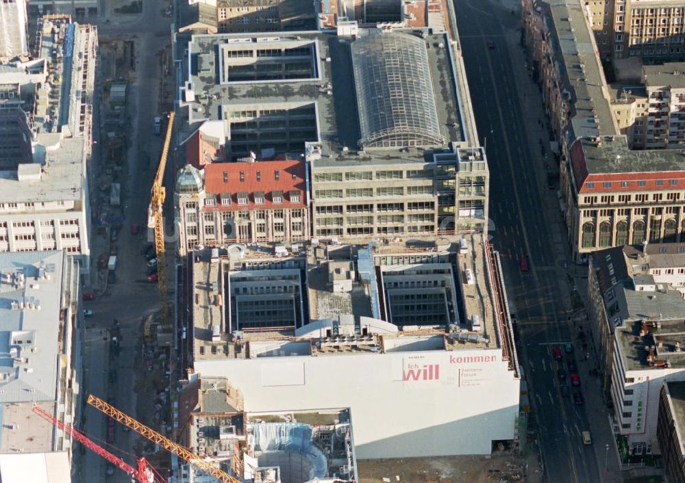 Berlin von oben - Bau des Siemens-Centers in der Friedrichstraße / Leipziger Straße in Berlin-Mitte.