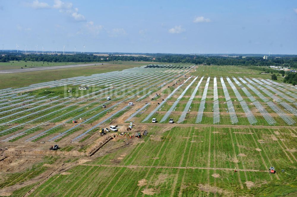 Werneuchen von oben - Bau des ? Solarpark Flugplatz Werneuchen ?