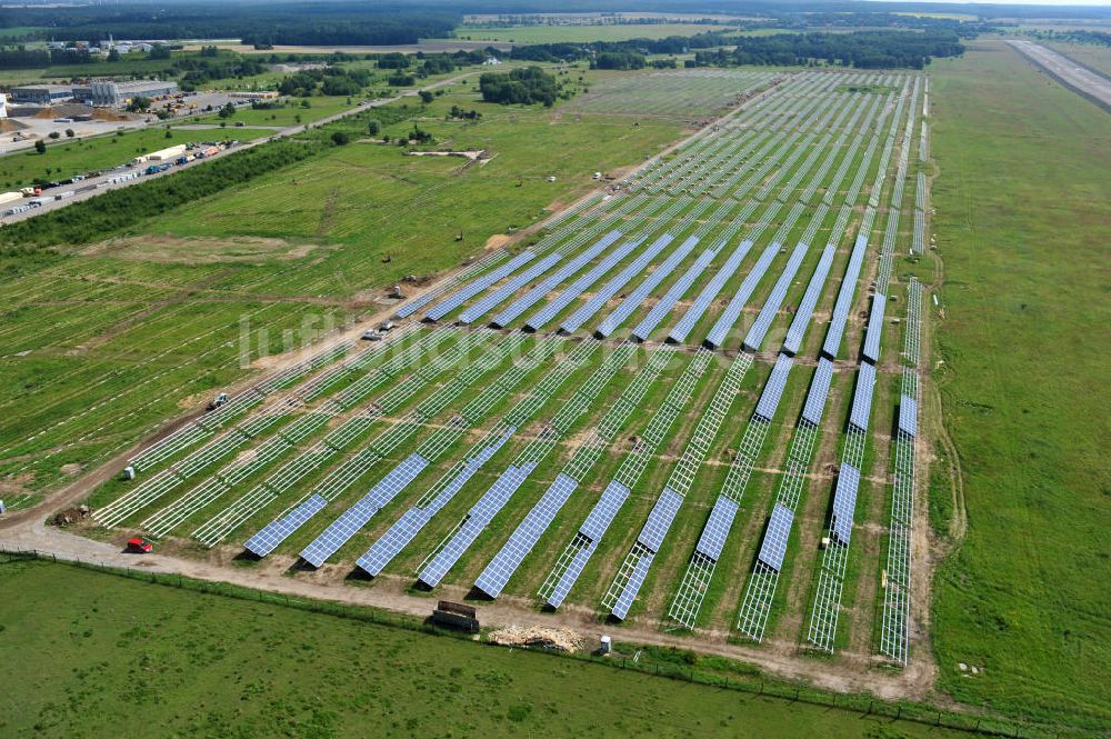 Luftaufnahme Werneuchen - Bau des ? Solarpark Flugplatz Werneuchen ?