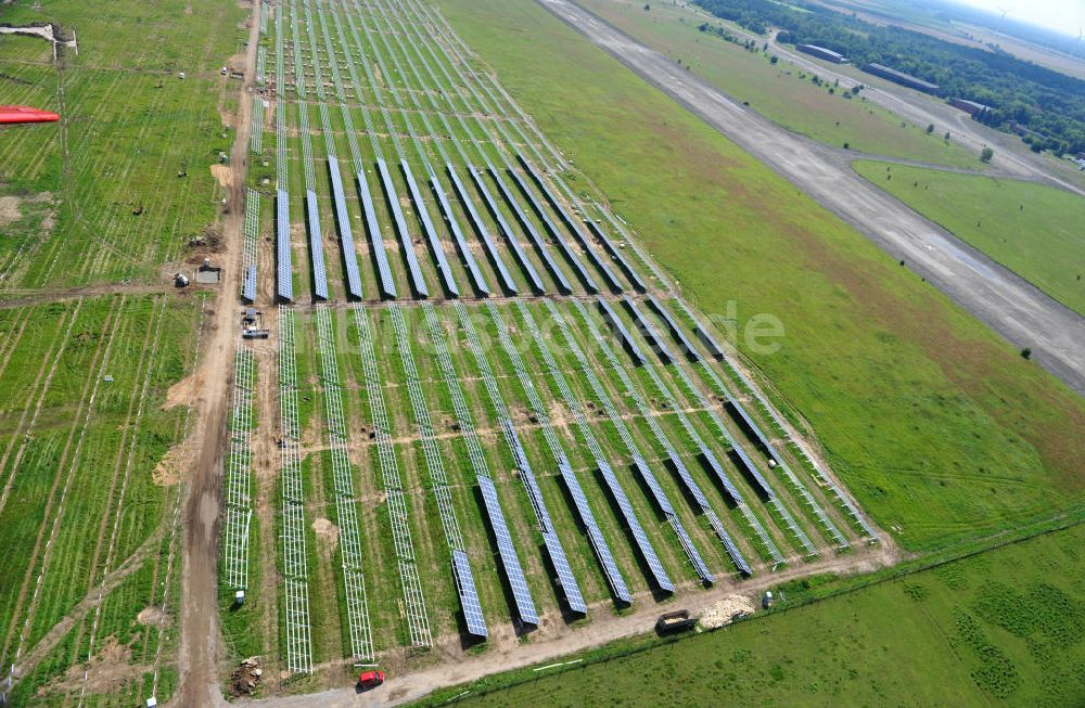 Luftaufnahme Werneuchen - Bau des ? Solarpark Flugplatz Werneuchen ?