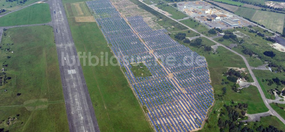 Werneuchen von oben - Bau des ? Solarpark Flugplatz Werneuchen ?