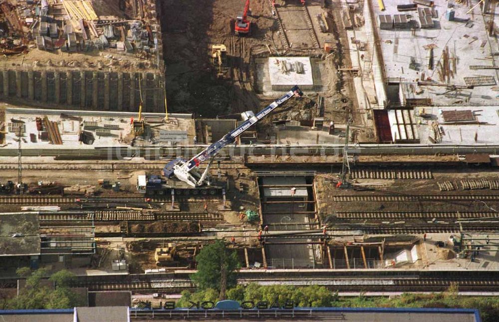 Berlin aus der Vogelperspektive: Bau des Sportkomplexes Landsberger Allee Verwendung nur bei Angabe der Urheberschaft: LUFTBILD & PRESSEFOTO / Robert Grahn und Belegzusendung an die Agentur statthaft !!