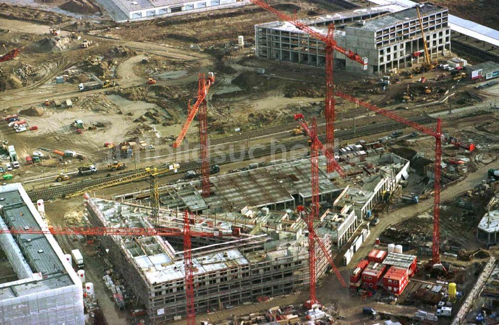 Luftbild Berlin - Bau des Stadtteilzentrums in Berlin-Hellersdorf