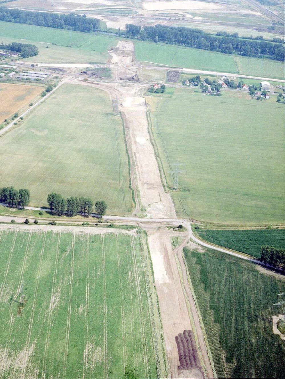 Luftaufnahme Wustermark - Brandenburg - Bau der Umgehungsstraße bei Wustermark durch die Fa. MAX BÖGL.