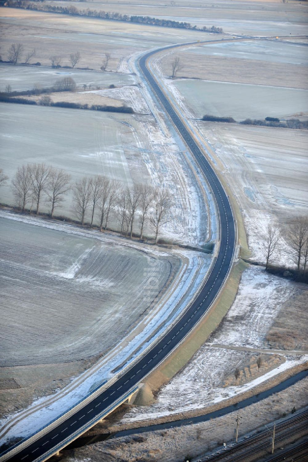 Oebisfelde von oben - Bau der Umgehungsstraße der B188 um Oebisfelde