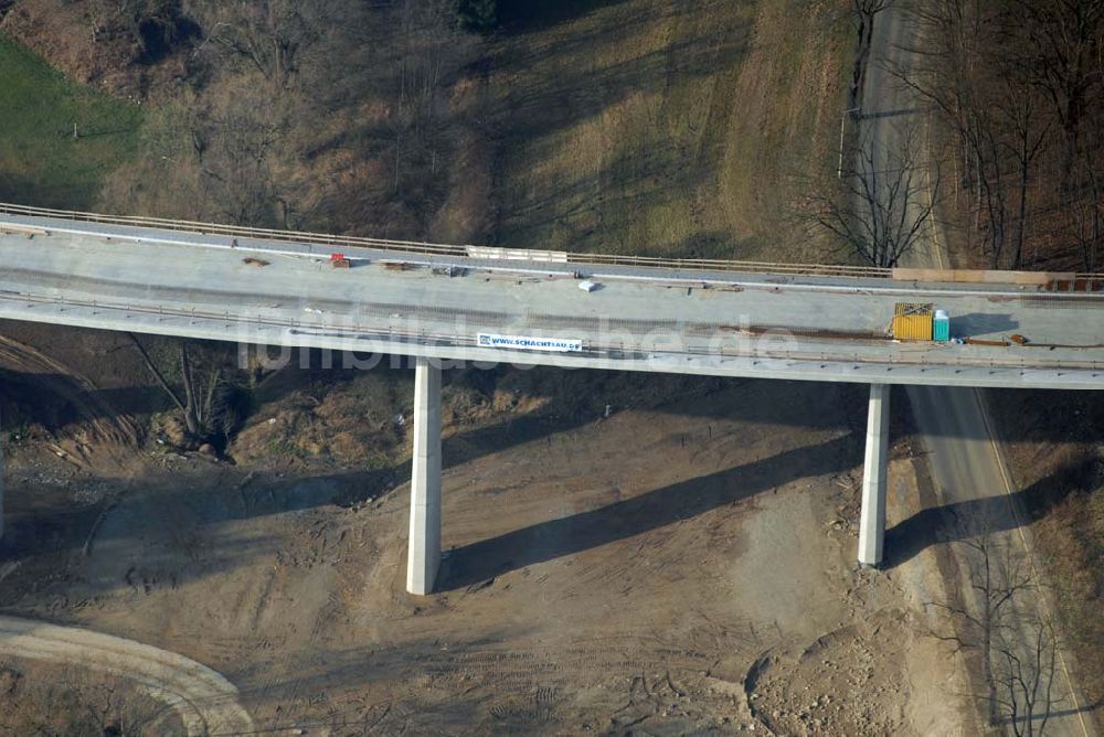 Luftbild Reichenbach / Vogtland - Bau des Viaduktes der Ortsumgehung A72 in Reichenbach durch die Schachtbau Nordhausen GmbH