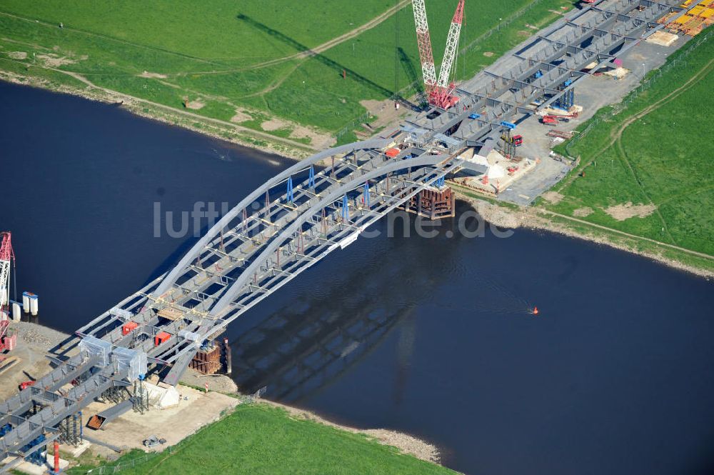 Luftbild Dresden - Bau der Waldschlösschenbrücke in Dresden