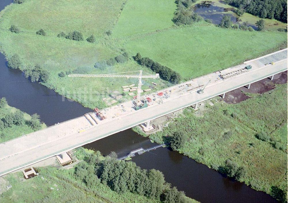 Luftaufnahme bei Kavelsdorf / Mecklenburg - Vorpommern - Bau der A20 - Warnowbrücke bei Kavelsdorf / Mecklenburg - Vorpommern