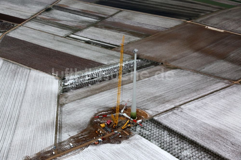 Luftbild Mainz - Bau eines Windrades in Klein-Winternheim im Bundesland Rheinland-Pfalz