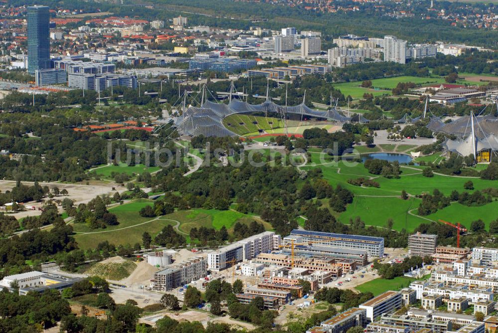 München aus der Vogelperspektive: Bau Wohnanlage Ackermannstraße und Olympiapark München