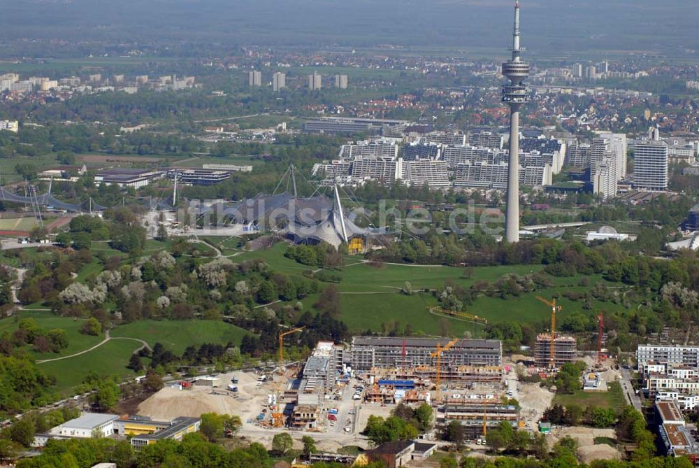 München von oben - Bau der Wohnanlagen in der Ackermannstraße (Ackermannbogen) in München