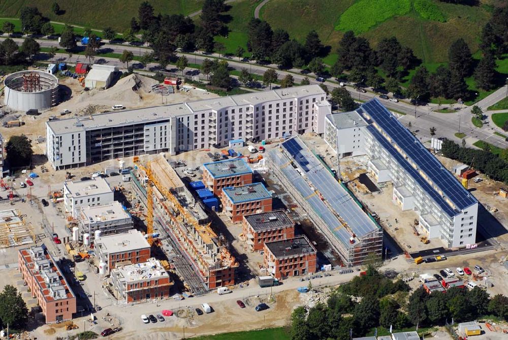 Luftbild München - Bau der Wohnanlagen in der Ackermannstraße (Ackermannbogen) in München