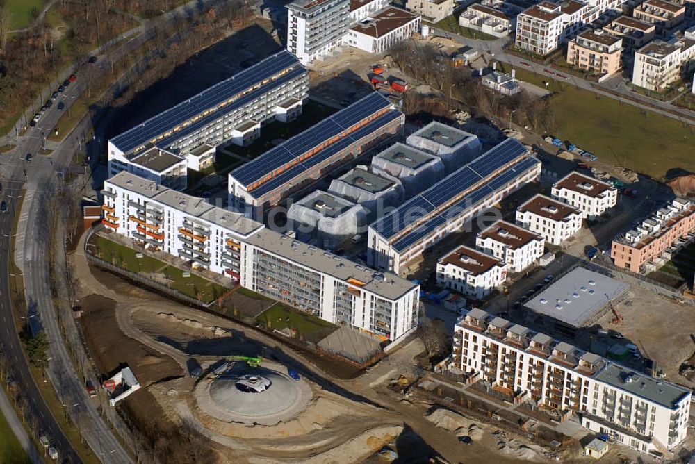 Luftbild München - Bau der Wohnanlagen in der Ackermannstraße (Ackermannbogen) in München