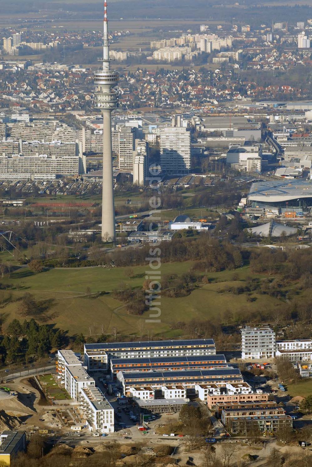 Luftaufnahme München - Bau der Wohnanlagen in der Ackermannstraße (Ackermannbogen) in München