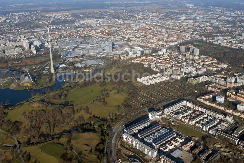 München von oben - Bau der Wohnanlagen in der Ackermannstraße (Ackermannbogen) in München