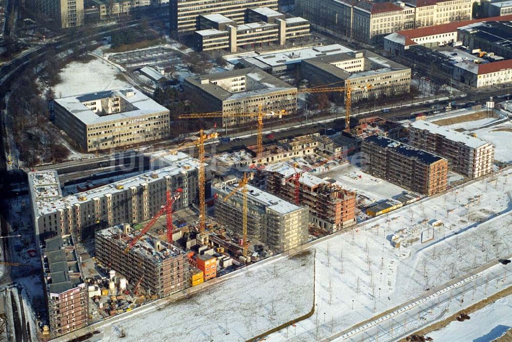 Luftbild München / Bayern - Bau der Wohnanlagen in der Ackermannstraße (Ackermannbogen) in München Schwabingen am Olympiapark