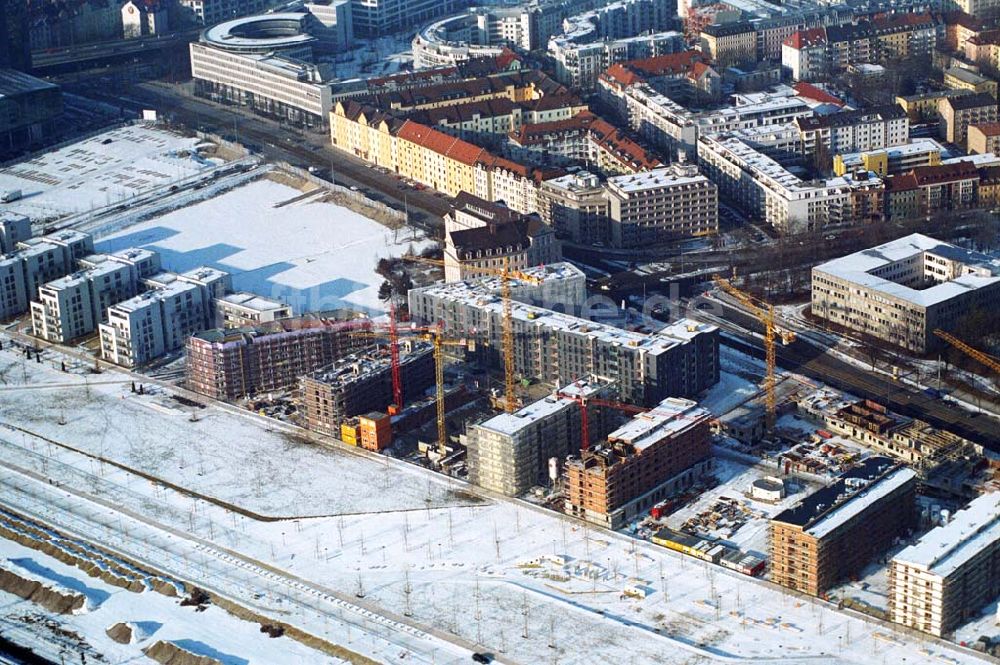 München / Bayern von oben - Bau der Wohnanlagen in der Ackermannstraße (Ackermannbogen) in München Schwabingen am Olympiapark